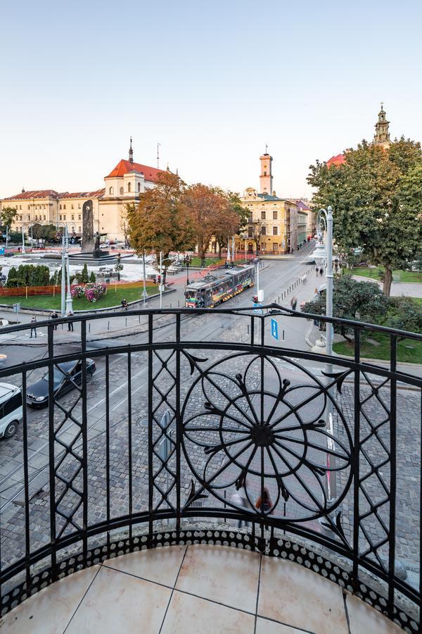 Leogrand Apartments On Doroshenka Street 1 Lviv Exterior photo