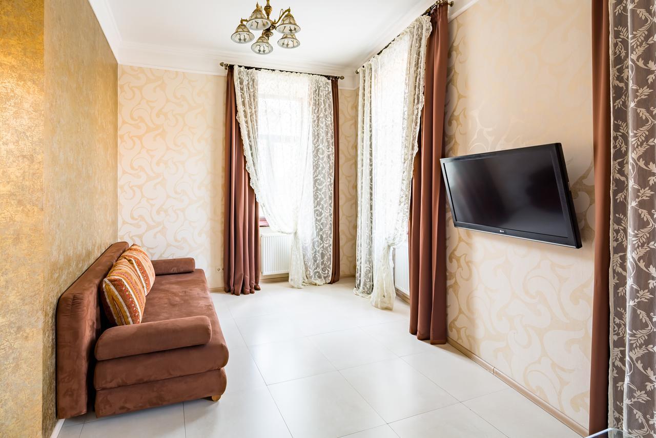 Leogrand Apartments On Doroshenka Street 1 Lviv Exterior photo