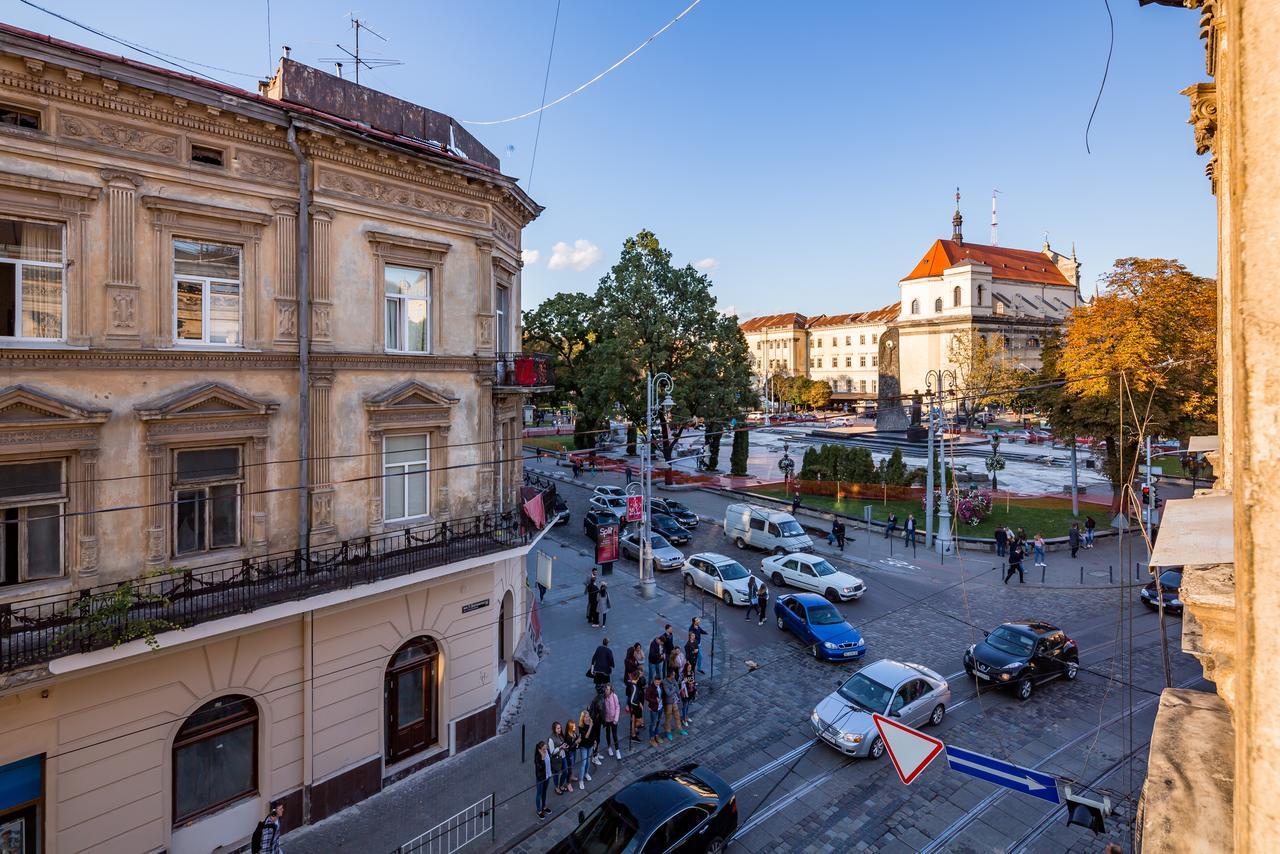 Leogrand Apartments On Doroshenka Street 1 Lviv Exterior photo